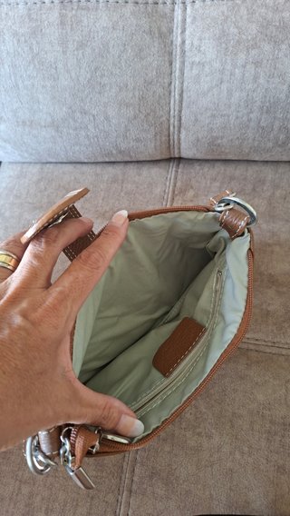 Bolso de mano de cuero marrón