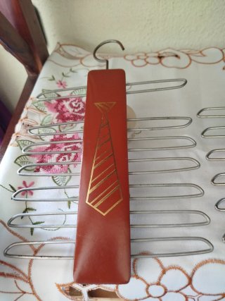 Colgador de corbatas vintage