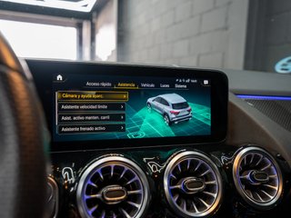 MERCEDES-BENZ GLA GLA 200 D