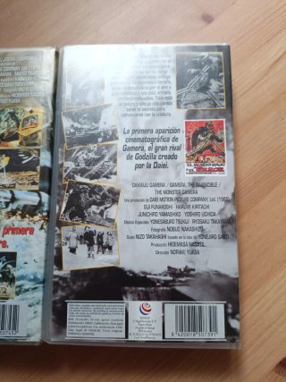 Lote 2 VHS Gamera: Zigra y Kaiju Taisen