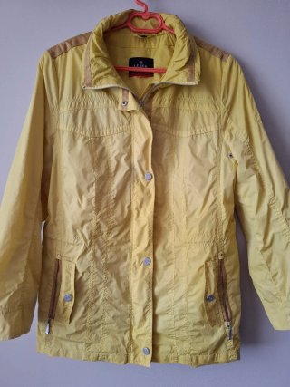 Chaqueta impermeable LEBEK amarilla