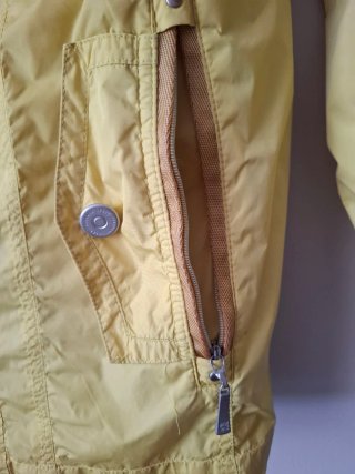Chaqueta impermeable LEBEK amarilla