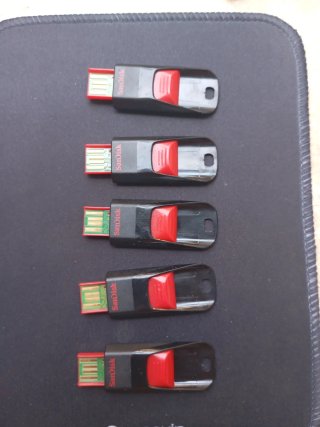 SanDisk Chiavetta USB Pendrive 8 gb