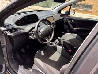 Peugeot 208 2016