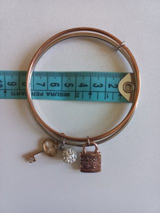 Braccialetti metallo con ciondoli chiave lucchetto