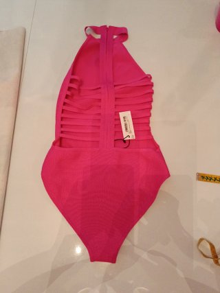 Traje de baño halter con tiras