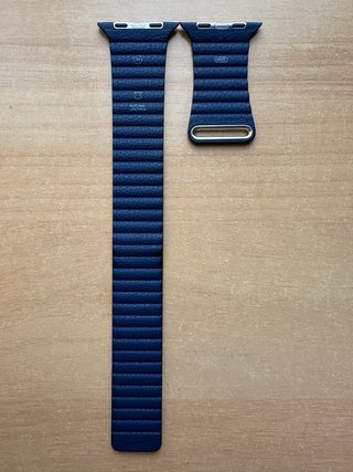 Apple Watch 42mm. Bright Blue Leather Loop M