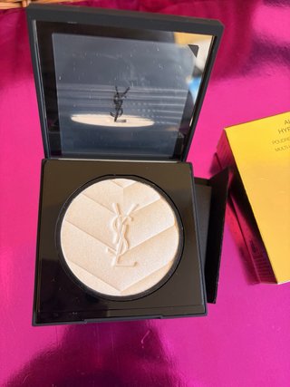 Yves Saint Laurent All Hours Hyper Luminize 01