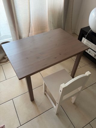Tavolino e sedia IKEA bambini legno