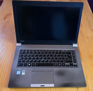 Se vende Toshiba Tecra Ordenador Portátil.