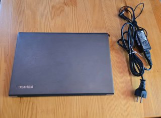 Se vende Toshiba Tecra Ordenador Portátil.