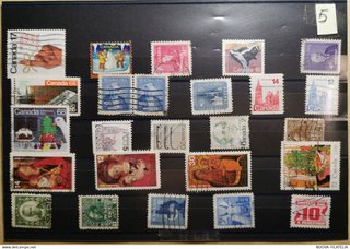 Lotto francobolli Canada circa 220 pezzi