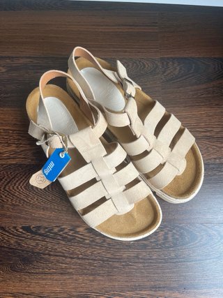 Sandalias MTNG Beige Nuevas