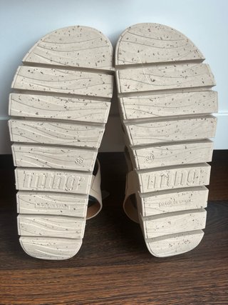 Sandalias MTNG Beige Nuevas