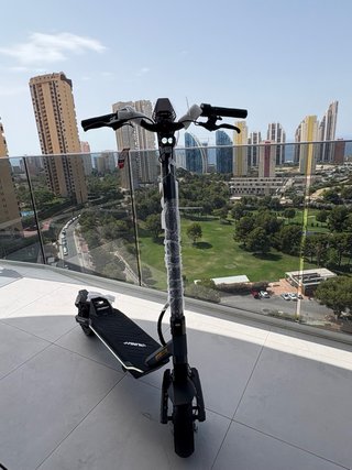 Patinete Eléctrico Punk Rider Nuevo