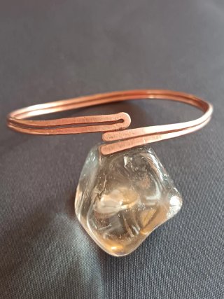 Pulsera de cobre abierta