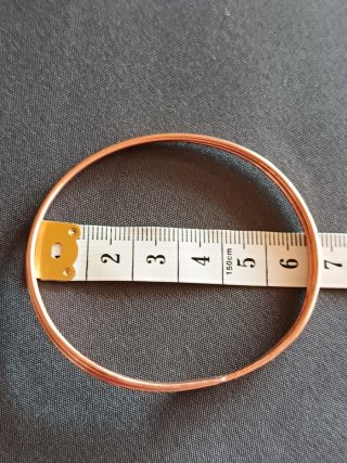 Pulsera de cobre abierta