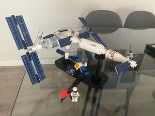 Lego Estación Espacial con Astronauta
