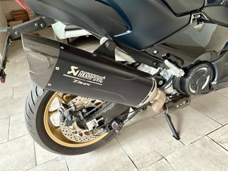 Yamaha TMAX 560 Maxi Scooter