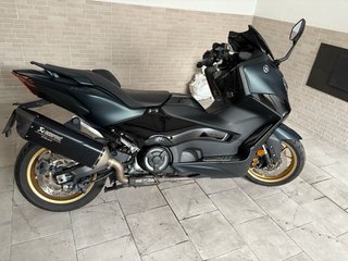 Yamaha TMAX 560 Maxi Scooter