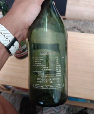 Tre bottiglie antiche Pepsi Cola e Agua de Borines