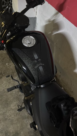 V-Cruise 125 Negra - Con extras