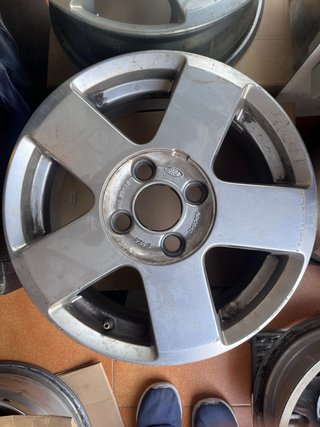 Llantas Ford Fiesta 2002