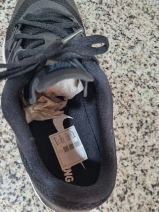 Deportivas Nike Training Negras y Blancas