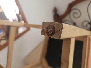Juego de 4 sillas de madera y tela