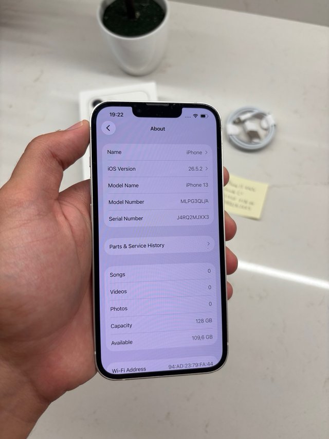 iPhone 13 Branco 128GB Usado com Caixa Grade C+