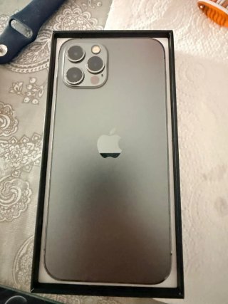 iPhone 12 Pro 128GB + Apple Watch S6