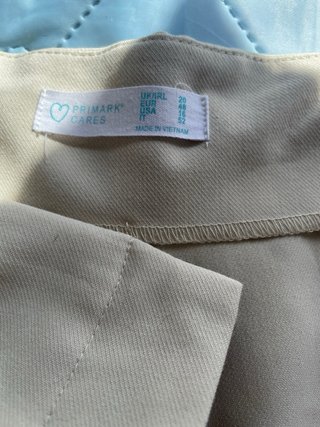 Pantalón mujer beige