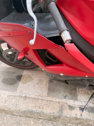Triumph Daytona Sportbike