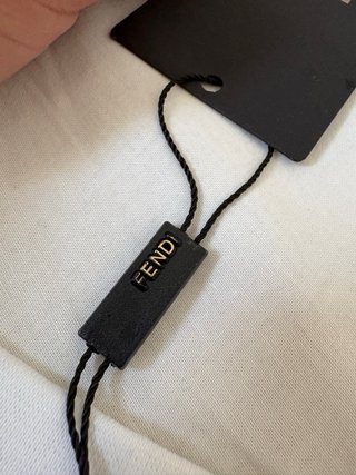 Camiseta Fendi Talla L Logo FF Dorado