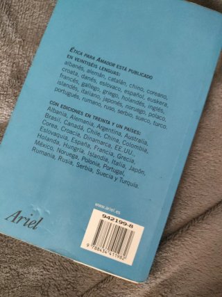 Títulos varios: todos a un euro cada uno.