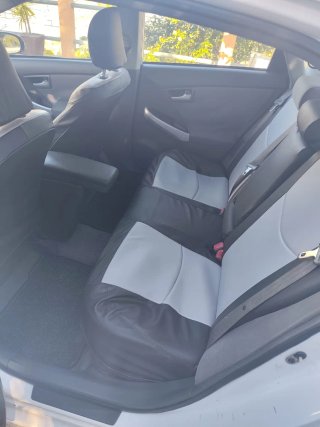 Toyota Prius 2011
