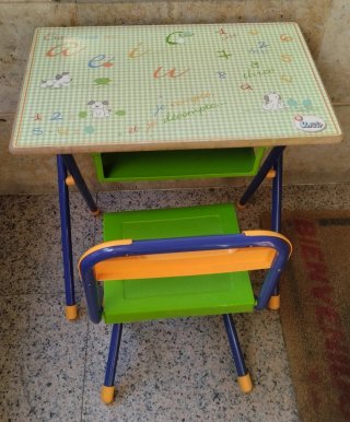 Pupitre infantil con silla