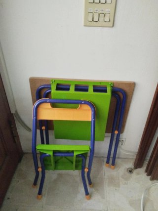 Pupitre infantil con silla