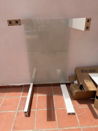Electrodomésticos, 3 colchones y 2 sofás