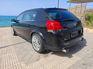Opel Signum 2004
