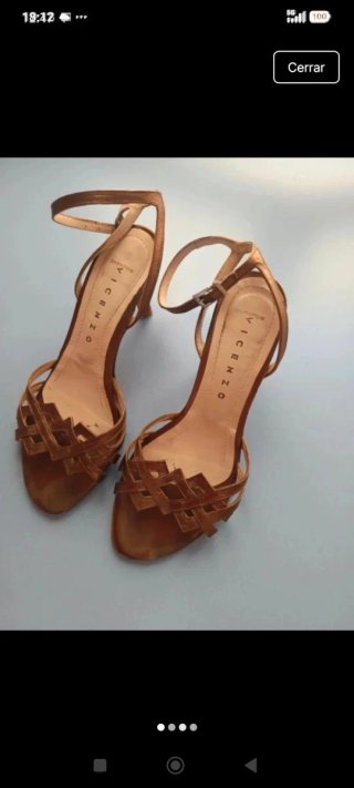 Sandalias Vincenzo Marrón/Dorado