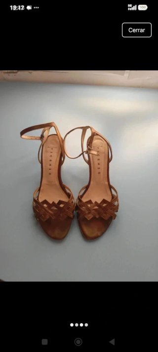 Sandalias Vincenzo Marrón/Dorado