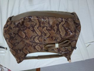 Bolso estampado piel serpiente