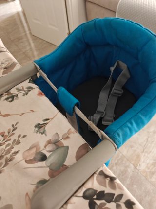 Trona portátil Inglesina bebé