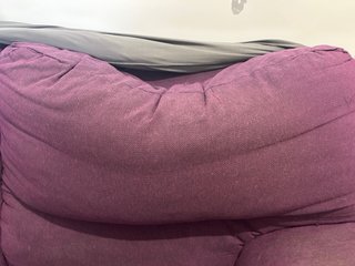 Sofá 2 plazas morado tela