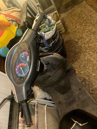 Scooter Daelim Plata y Negro
