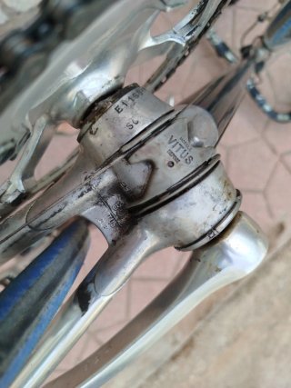 Bicicleta Vitus 992 Dural + Componentes Campagnolo
