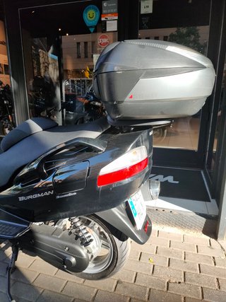 Suzuki Burgman 650 Executive Negra