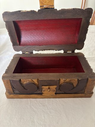 Cofre de madera vintage artesanal