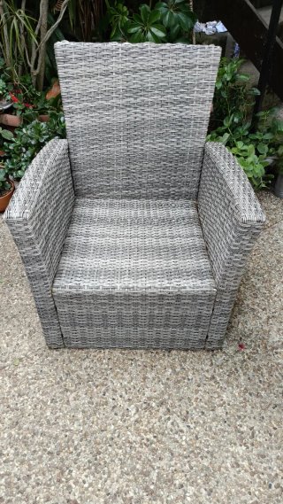 Sofá de jardín ratán gris y beige